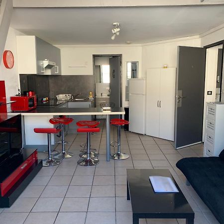 Appartement T3 Tout Confort En Duplex A 20Mn A Pied Du Centre-Ville Avec Tv Et Wifi La Rochelle  Ngoại thất bức ảnh