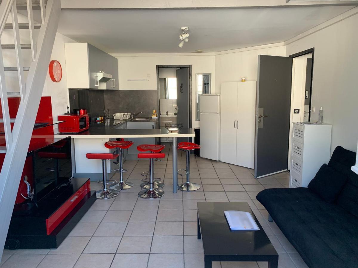 Appartement T3 Tout Confort En Duplex A 20Mn A Pied Du Centre-Ville Avec Tv Et Wifi La Rochelle  Ngoại thất bức ảnh